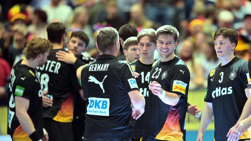 Die deutschen Handballer gehen mit gro&szlig;er Zuversicht in die EM-Hauptrunde. - &copy; Sina Schuldt/dpa