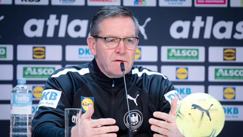 Auf die deutschen Handballer um Bundestrainer Alfred Gislason wartet gegen Frankreich ein Endspiel ums EM-Halbfinale. - &copy; Sina Schuldt/dpa