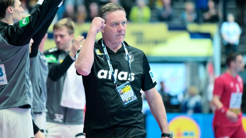 Ungewohnt emotional an der Seitenlinie: Bundestrainer Alfred Gislason. - &copy; Sina Schuldt/dpa