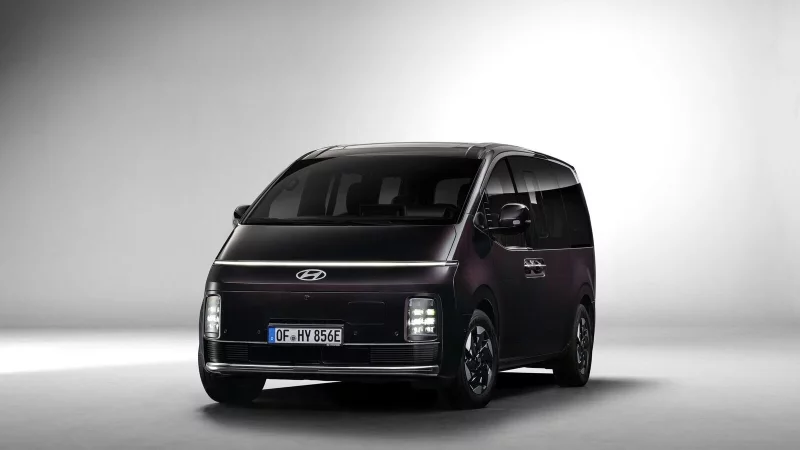 Hyundai erweitert sein Angebot um einen vollelektrischen Van: Der Staria feiert Weltpremiere in Br&uuml;ssel. - &copy; Alex Tapley/Hyundai/dpa-tmn
