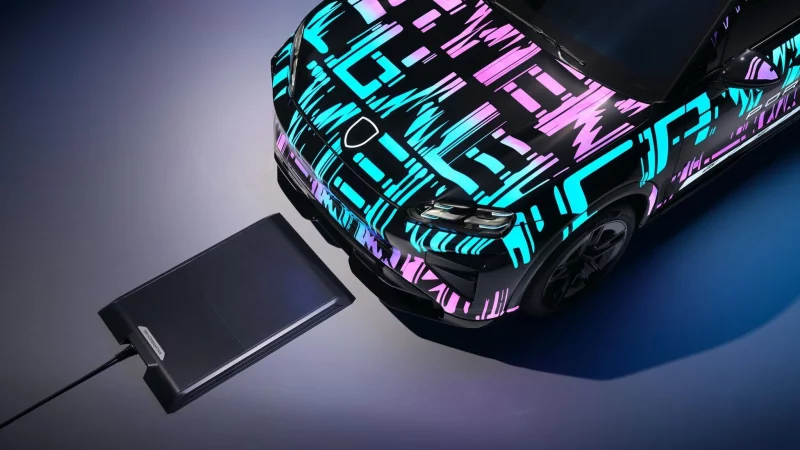 Ohne Kabelsalat: Eine relativ neue Art, seinem E-Auto zu neuer Energie zu verhelfen, ist das induktive Laden. - &copy; Porsche AG/dpa-tmn