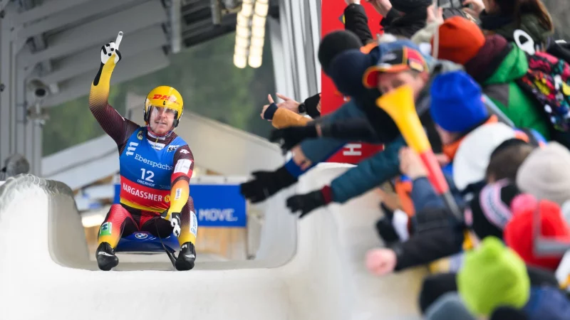 Rodler Felix Loch holt in Oberhof seinen vierten Saisonsieg. - &copy; Robert Michael/dpa
