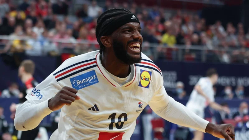 Der franz&ouml;sische Handball-Nationalspieler Dika Mem spielt bald f&uuml;r Berlin. (Archivbild) - &copy; Jan Woitas/dpa