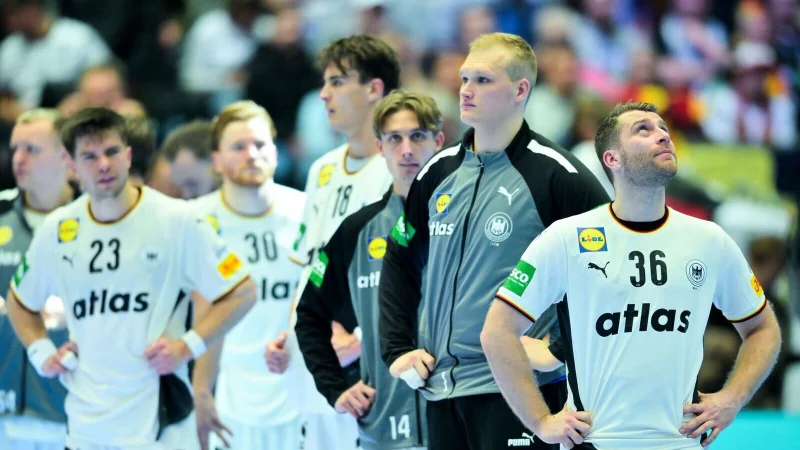 Die deutschen Handballer stehen zum Vorrundenabschluss vor einer kniffligen Aufgabe. - &copy; Sina Schuldt/dpa