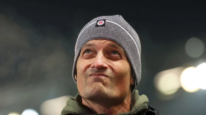 St. Paulis Trainer Alexander Blessin wird als Nachfolger von Dino Toppm&ouml;ller bei Eintracht Frankfurt gehandelt. - &copy; Christian Charisius/dpa