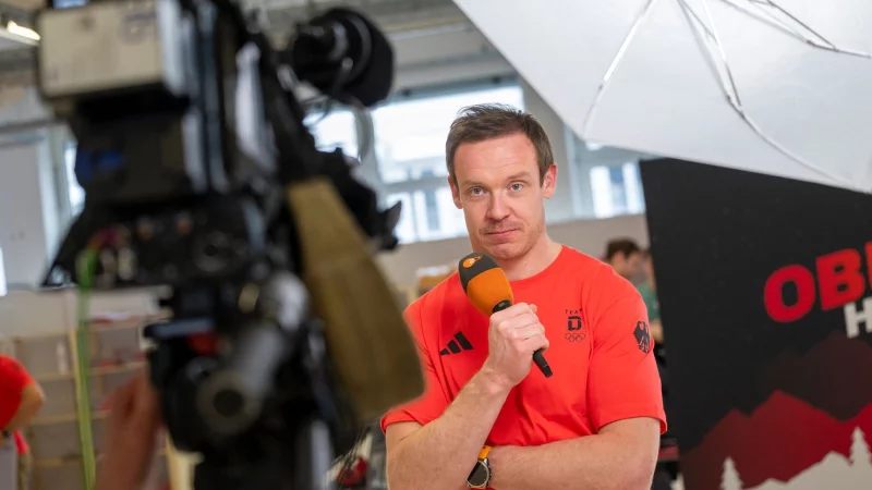 Felix Loch hat &laquo;Bauchweh&raquo; wegen der m&ouml;glichen Teilnahme russischer Sportler an den Winterspielen. - &copy; Peter Kneffel/dpa