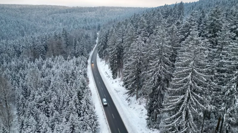 Reichweite, Verbrauch und Ladegeschwindigkeit: Der ADAC hat 14 E-Autos bei winterlichen Verh&auml;ltnissen getestet. - &copy; Jan Woitas/dpa/dpa-tmn