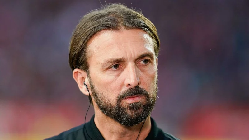 FCK-Sportchef Thomas Hengen droht mit Konsequenzen bei Fehlverhalten von Fans - &copy; Uwe Anspach/dpa