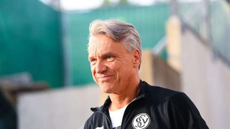 Kommt nun Horst Steffen an die Weser? - © Silas Schüller/DEFODI Images/dpa