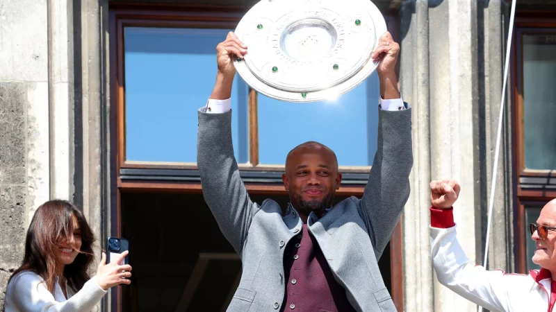 Vincent Kompany will den nächsten Titel gewinnen. - © Karl-Josef Hildenbrand/dpa