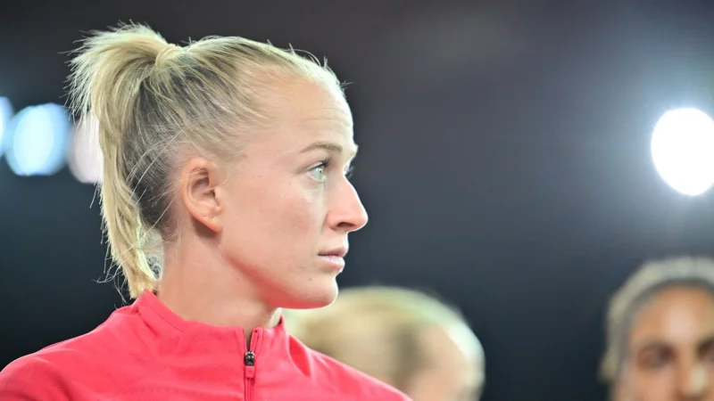 Viertelfinale als große Herausforderung - auch für Lea Schüller. - © Sebastian Christoph Gollnow/dpa