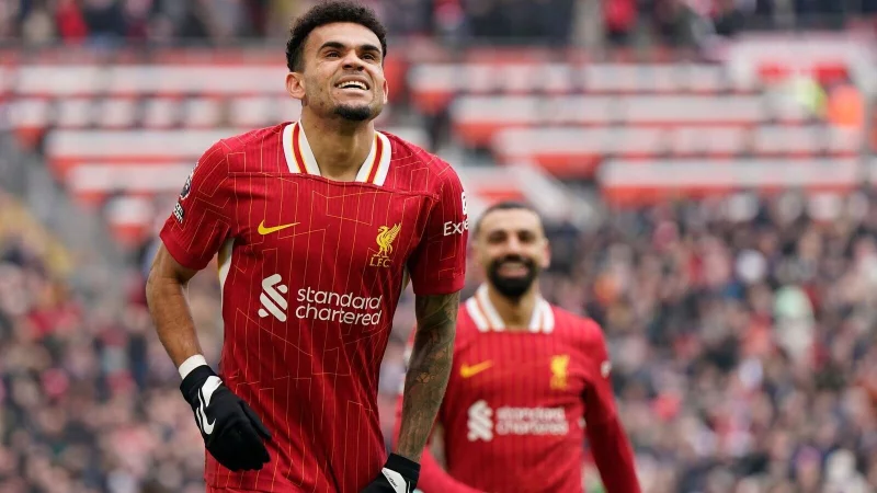 Ohne den Bayern-Wunschspieler Luis D&iacute;az tritt der FC Liverpool im Testspiel gegen den AC Mailand an. (Archivbild) - &copy; Andrew Yates/CSM via ZUMA Press Wire/dpa