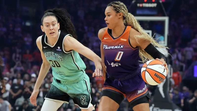 Satou Sabally hat mit Phoenix Mercury einen Fehlstart ins Playoff-Halbfinale der WNBA hingelegt. - &copy; Rick Scuteri/AP/dpa
