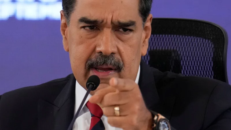 Venezuela verpasste den Sprung zur Fu&szlig;ball-WM 2026 - sehr zum Missfallen von Staatspr&auml;sident Maduro. (Archivbild) - &copy; Ariana Cubillos/AP/dpa