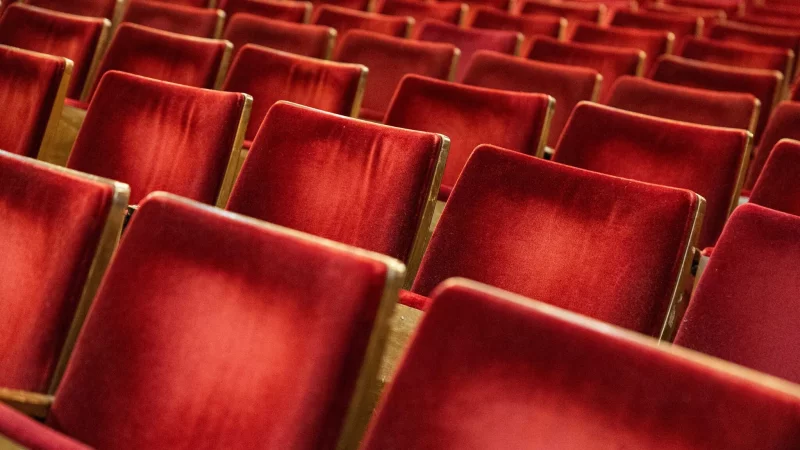 Wie geht es weiter mit der Berliner Kultur? Der Regierende Bürgermeister Kai Wegner muss sich um die Nachfolge von Kultursenator Joe Chialo kümmern. (Symbolbild) - © Hannes P Albert/dpa