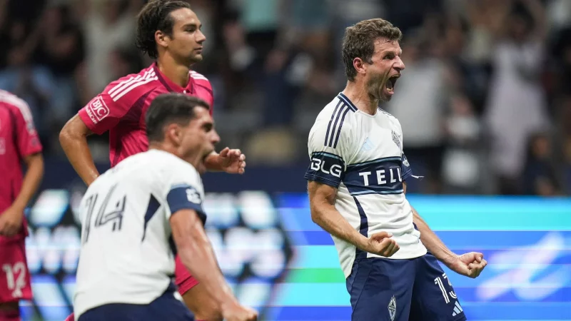 Thomas M&uuml;ller traf per Elfmeter zum 3:2-Sieg. - &copy; Darryl Dyck/The Canadian Press/AP/dpa