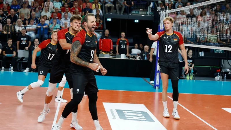 Das deutsche Team holte sich den ersten WM-Sieg. - &copy; Georg Wendt/dpa