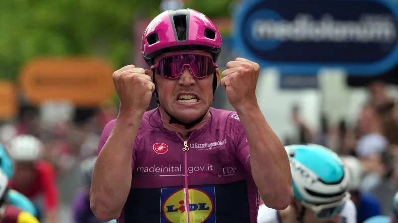 Mads Pedersen gewinnt beim Giro d\\\'Italia die erste und dritte Etappe. - © Gian Mattia D\\\'Alberto/LaPresse via AP/dpa