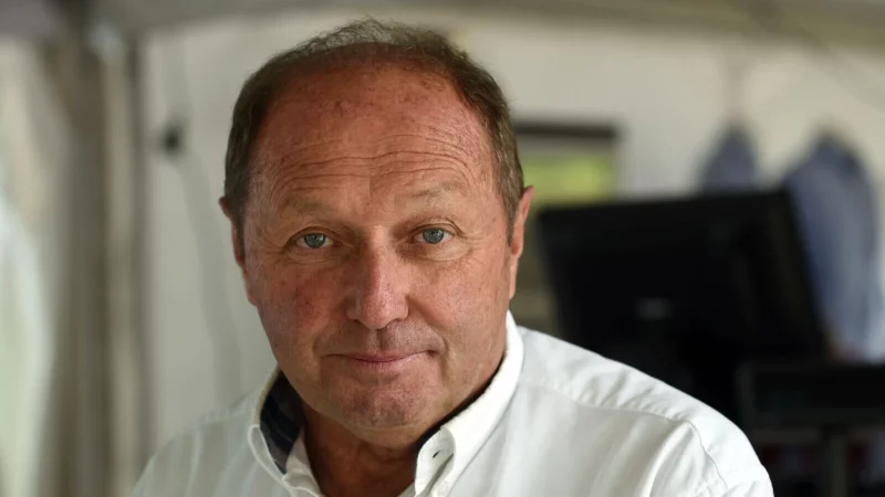 Jochen Mass: Rennfahrer mit Seemann-Herz. - &copy; picture alliance / dpa