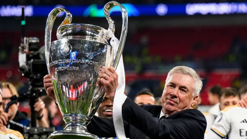 Nun ist es offiziell: Die Trainerlegende Carlo Ancelotti verlässt Real Madrid. - © Tom Weller/dpa