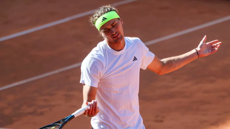 Nach dem fr&uuml;hen Aus in Hamburg bleiben Alexander Zverev noch ein paar Tage bis Paris. - &copy; Frank Molter/dpa