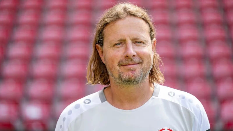 Der Mainzer Trainer Bo Henriksen will keine weitere Energie in die Diskussionen um Nelson Weiper verschwenden. - © Torsten Silz/dpa