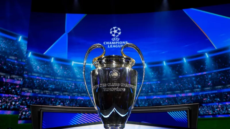 Eintracht Frankfurt hat attraktive Gegner für die Ligaphase in der Champions League erhalten. - © Gregorio Borgia/AP