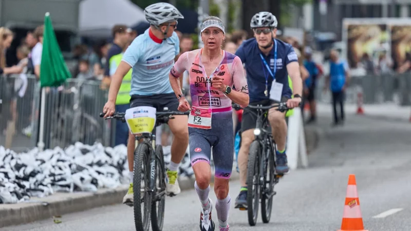 Laura Philipp ist derzeit das Maß der Dinge auf der Langstrecke bei den Frauen. - © Georg Wendt/dpa