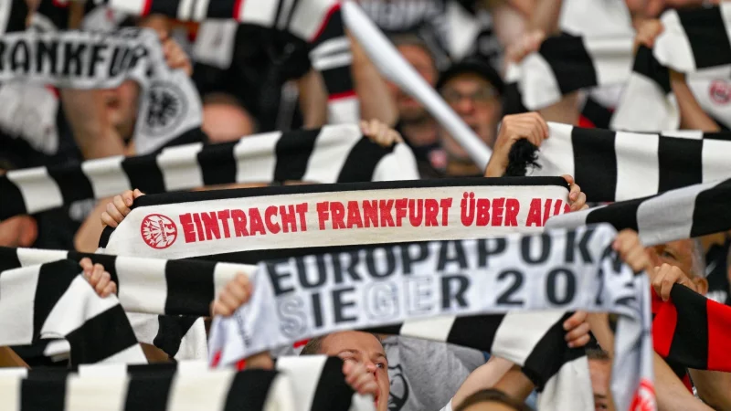 Eintracht Frankfurt muss im Ausw&auml;rtsspiel in Neapel auf einen gro&szlig;en Teil seiner Fans verzichten - &copy; Uwe Anspach/dpa