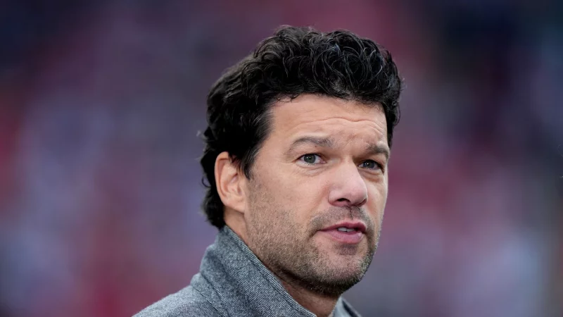 Michael Ballack z&auml;hlt den FC Bayern nicht zu den gro&szlig;en Titel-Kandidaten in der Champions League. - &copy; Joe Giddens/PA Wire/dpa