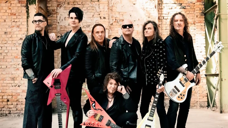 Das 17. Studioalbum der Hamburger Power-Metal-Band heißt «Giants And Monsters». - © Mathias Bothor/RPM/Warner/dpa