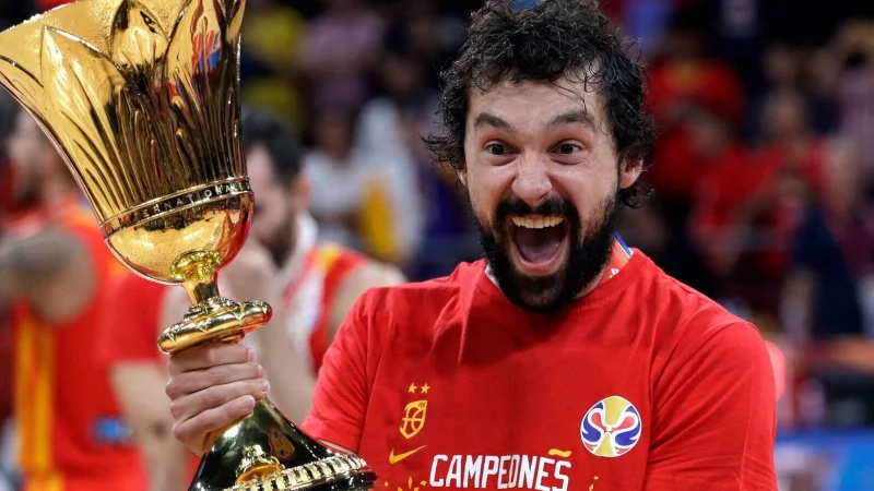 Sergio Llull macht für Spanien Schluss. - © Mark Schiefelbein/AP/dpa