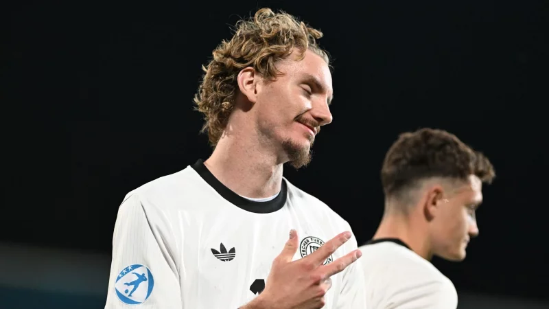 Drei Tore nahm Nick Woltemade ziemlich cool. - &copy; Luk&aacute; Grinaj/TASR/dpa