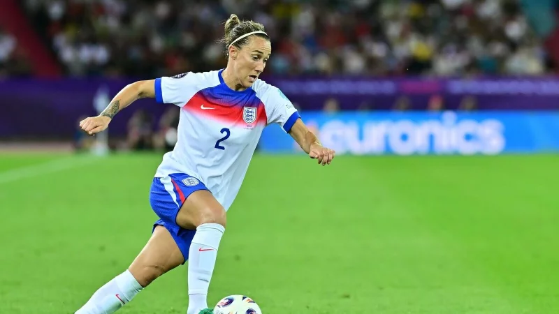 Englands Nationalspielerin Lucy Bronze bestritt die EM mit einem Schienbeinbruch. - &copy; Sebastian Christoph Gollnow/dpa