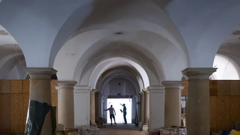 Bald kann man im Berliner Dom wieder zu den Toten hinabsteigen. - &copy; Soeren Stache/dpa