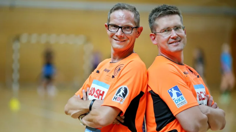 Waren ein starkes Duo: Marcus Helbig (l) und Lars Geipel. - &copy; Jan Woitas/dpa-Zentralbild/dpa