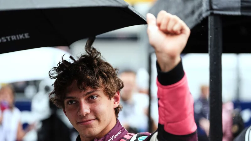 Italiens jüngste Formel-1-Hoffnung: Kimi Antonelli. - © Rebecca Blackwell/AP/dpa