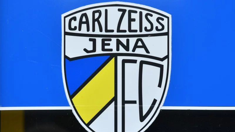 Jenas Fußballerinnen unterlagen nach einem späten Gegentreffer. - © Martin Schutt/dpa-Zentralbild/dpa