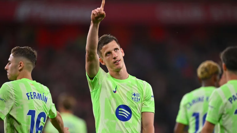 Noch darf Dani Olmo jubeln. (Archivfoto) - &copy; Miguel Oses/AP/dpa