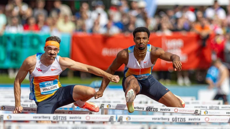 Leo Neugbauer (r) startete erstmals in Götzis. - © Expa/Peter Rinderer/APA/dpa
