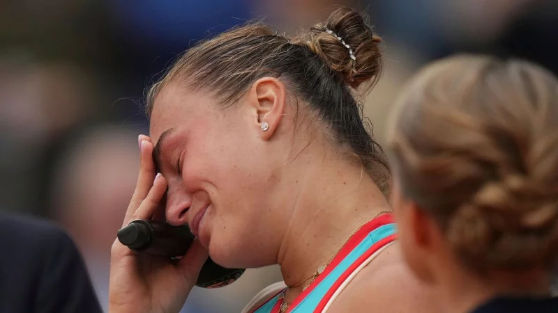 Auch Aryna Sabalenka wird auf Instagram beleidigt und bedroht. - © Thibault Camus/AP/dpa