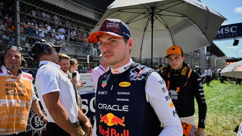 Es war nur ein kurzer Auftritt f&uuml;r Max Verstappen. - &copy; Denes Erdos/AP POOL/AP/dpa