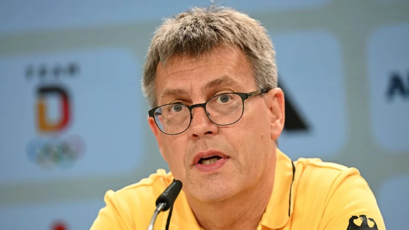 DOSB-Pr&auml;sident Thomas Weikert begr&uuml;&szlig;t die geplante Investition von einer Milliarde Euro in die deutschen Sportst&auml;tten. (Archivbild) - &copy; Marijan Murat/dpa