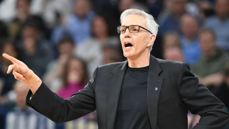 Bayerns Basketball-Trainer Gordon Herbert übernimmt im Sommer 2026 die kanadische Nationalmannschaft. - © Michael Schwartz/dpa