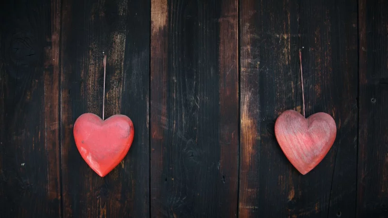 Scheidungsfolgen: Ein Ex-Ehemann muss trotz beruflichem Erfolg nach der Trennung mehr Unterhalt zahlen. Das hat ein Gericht entschieden. - © Karl-Josef Hildenbrand/dpa/dpa-tmn