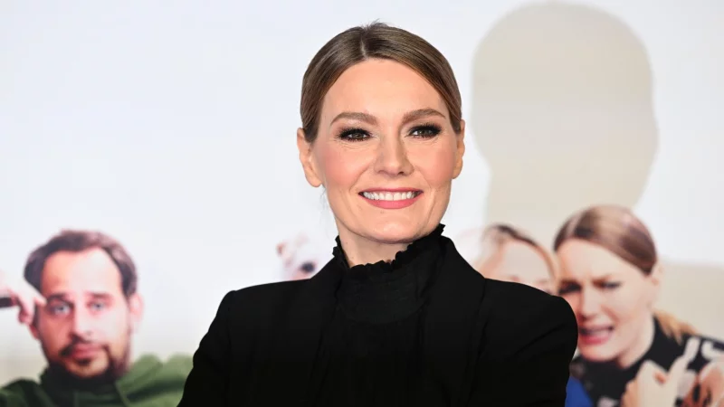 Martina Hill pr&auml;sentiert am 27. Juni als &laquo;Larissa&raquo; das &laquo;heute-SHOWnal&raquo;. (Archivbild) - &copy; Felix H&ouml;rhager/dpa