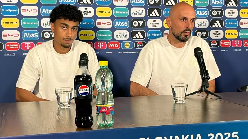 Antonio Di Salvo (r) und Nathaniel Brown freuen sich auf das Viertelfinale. - &copy; Christian Kunz/dpa