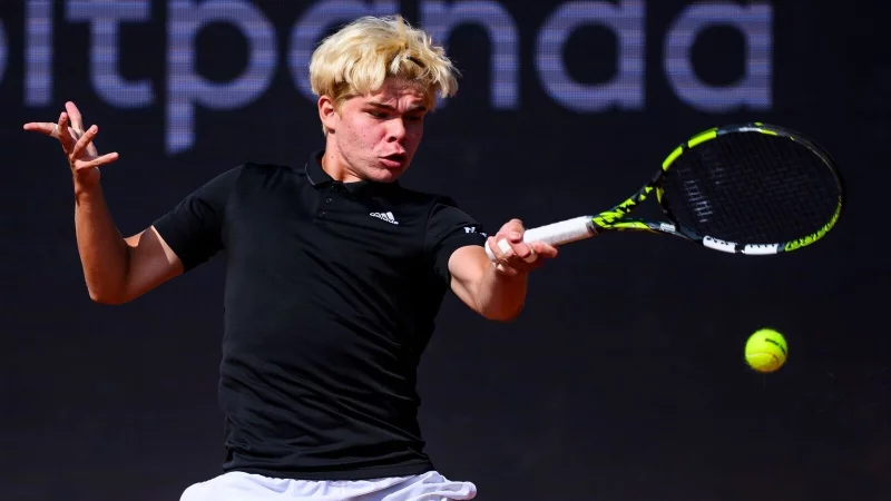 Das deutsche Tennis-Talent Diego Dedura. - © Tom Weller/dpa