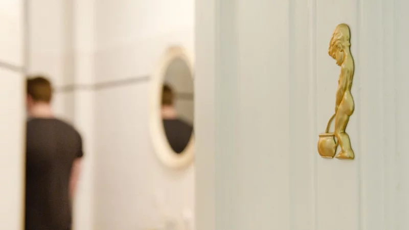 Ständig drückt die Blase nachts? Dann gilt: lieber ärztlich abklären lassen. - © Franziska Gabbert/dpa-tmn