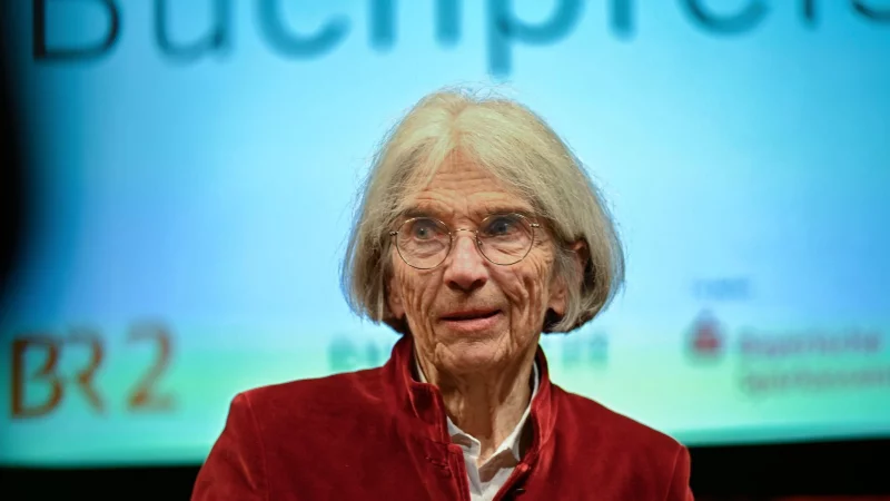 Hat nach eigenen Angaben keine Energie, sich &uuml;ber m&auml;nnlich gepr&auml;gte Sprache aufzuregen: Donna Leon (Archivbild) - &copy; Uwe Lein/dpa